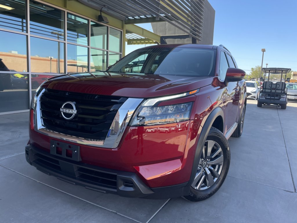 Used 2024 Nissan Pathfinder SV w/ Lighting Package (N92) image 2