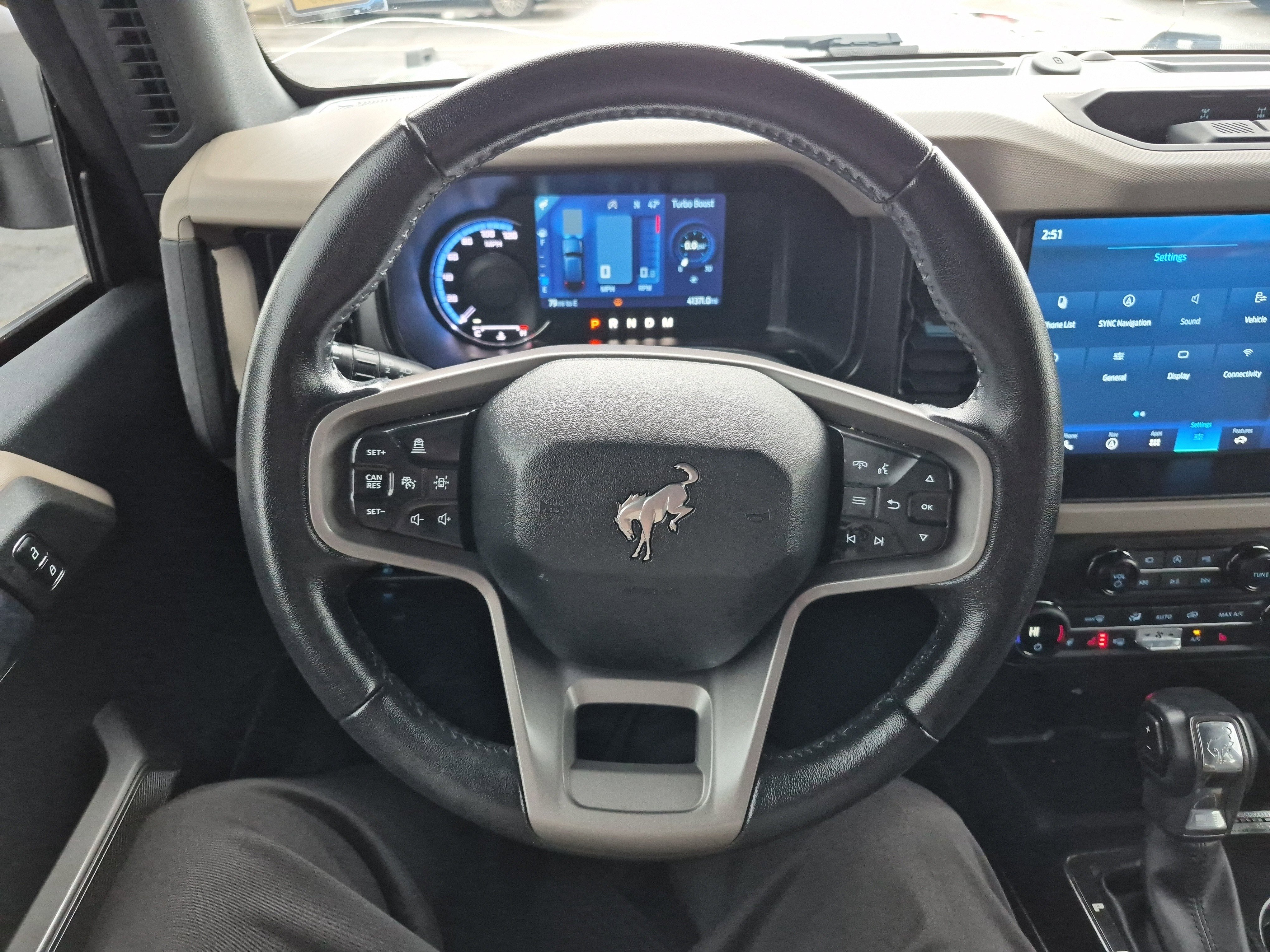 Used 2023 Ford Bronco Wildtrak image 31