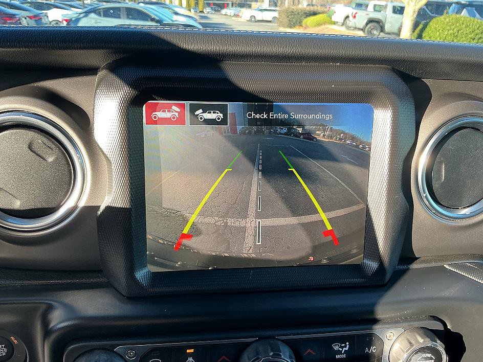 Used 2022 Jeep Wrangler Unlimited Rubicon w/ Xtreme Recon 35" Tire Package image 22