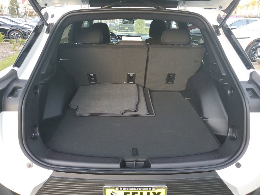 New 2026 Chevrolet Equinox EV LT image 8