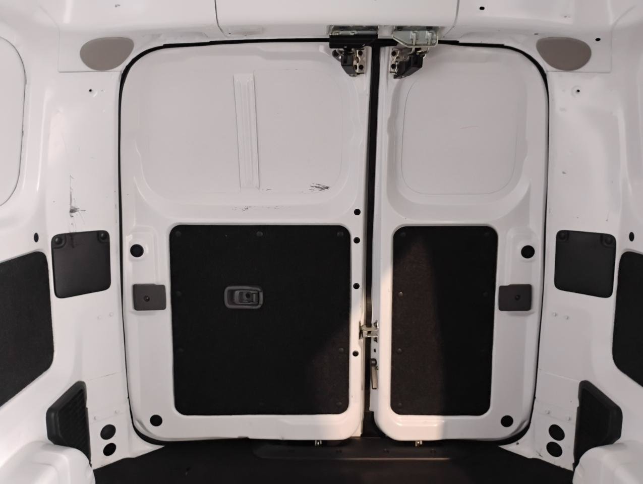 Used 2019 Nissan NV200 S FWD image 62