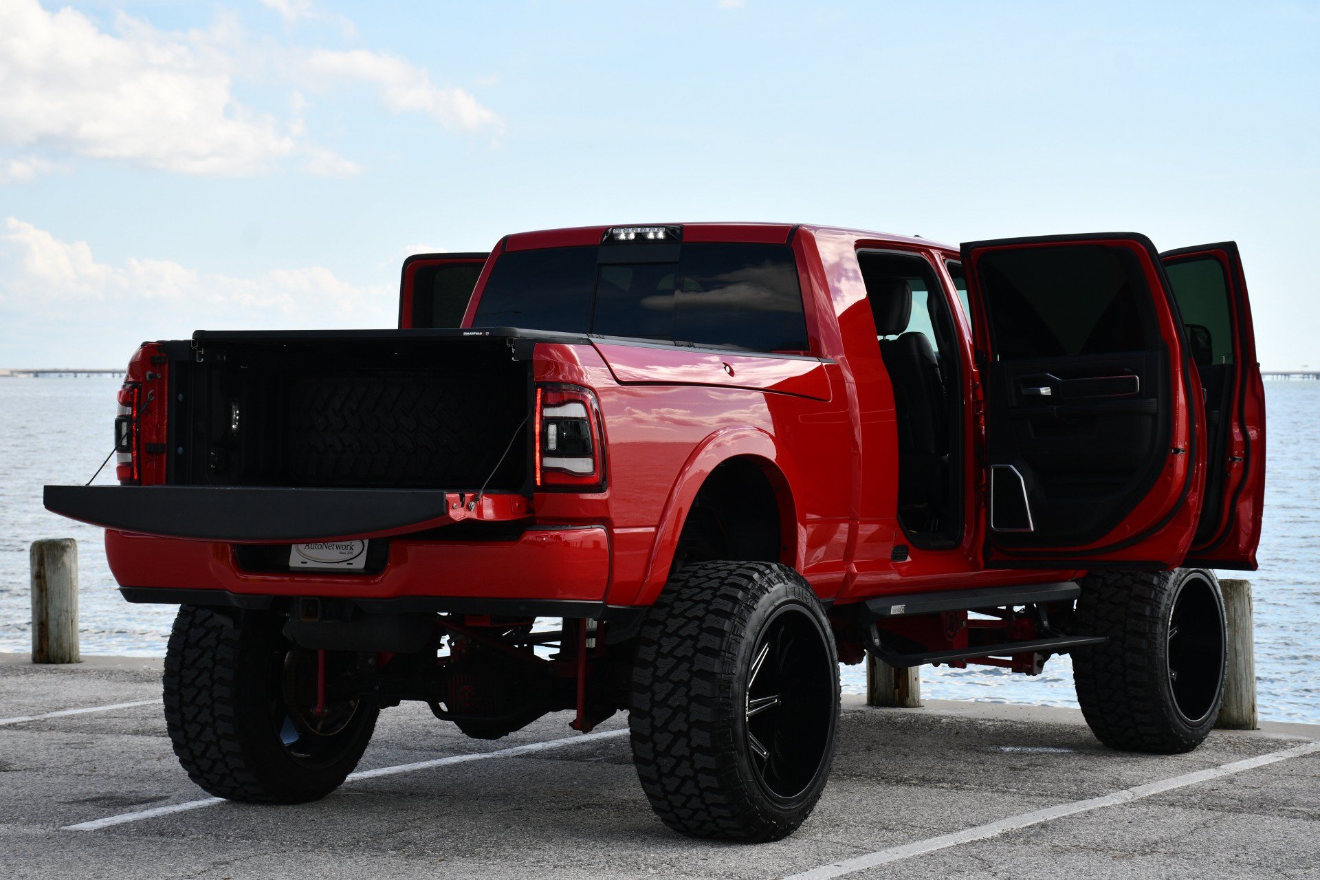 Used 2020 RAM 2500 Laramie w/ Night Edition AWD/4WD image 91