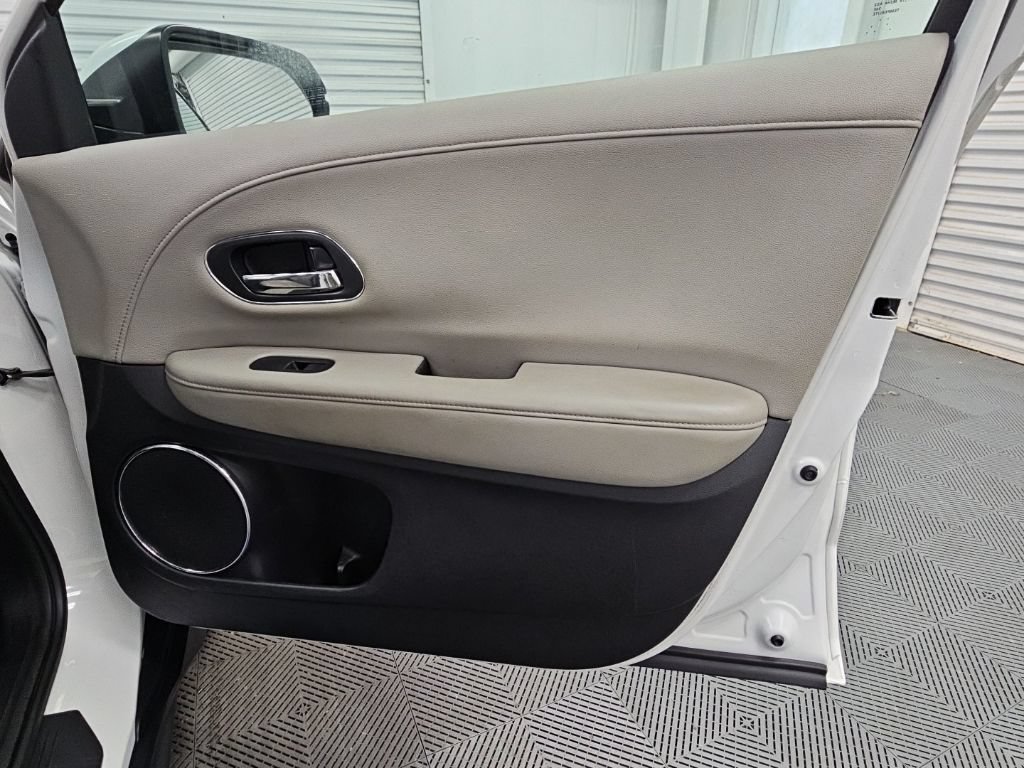 Used 2017 Honda HR-V EX-L image 39