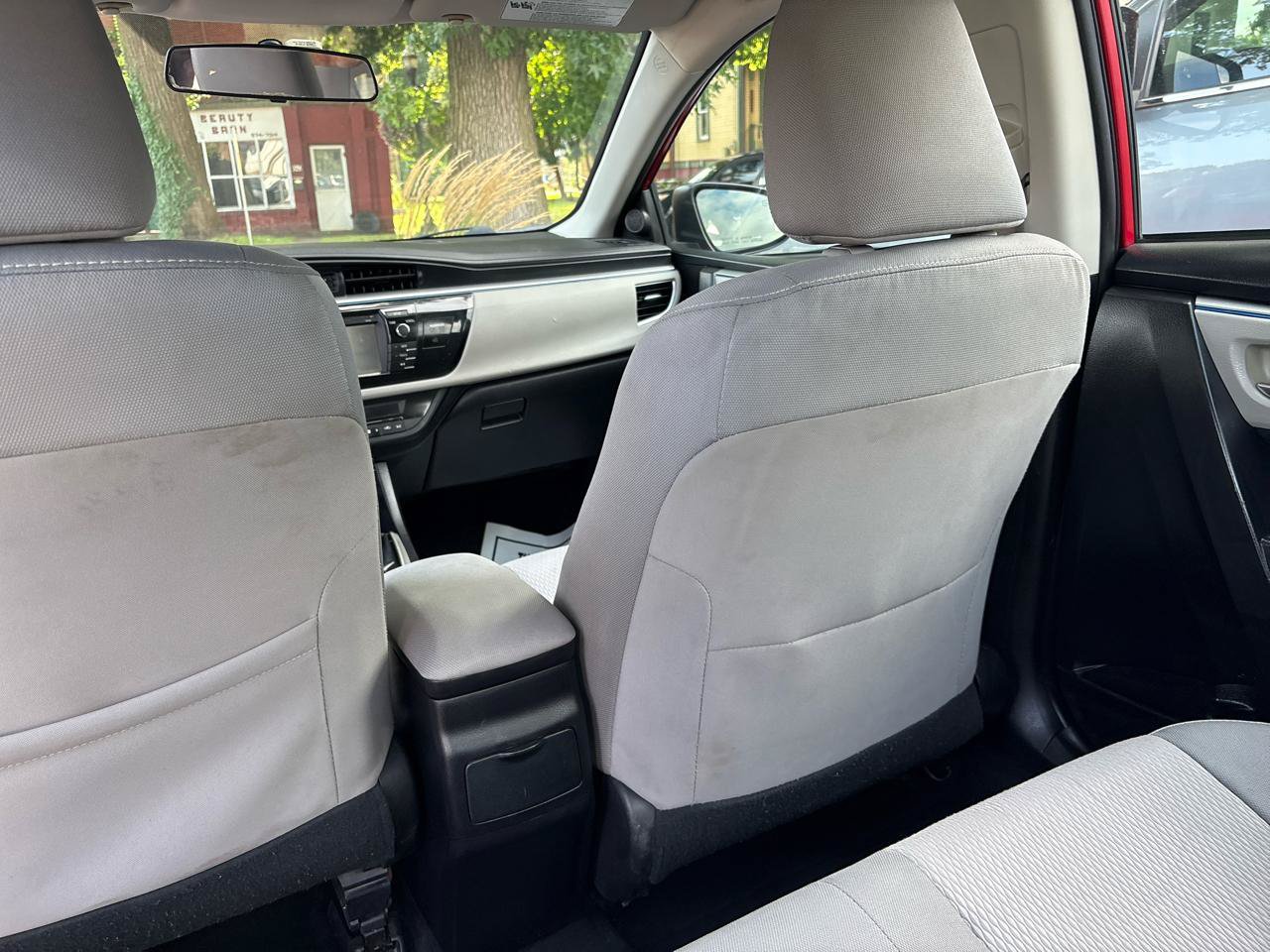 Used 2014 Toyota Corolla LE w/ Body Protection Package FWD image 10