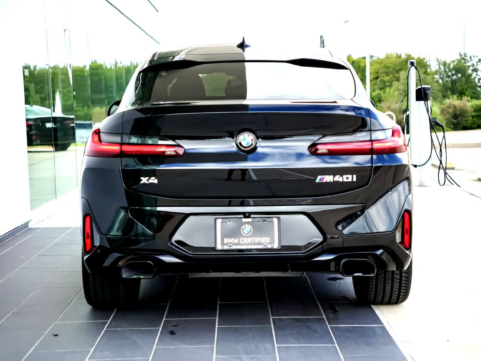 Used 2024 BMW X4 M40i w/ Premium Package AWD/4WD image 9