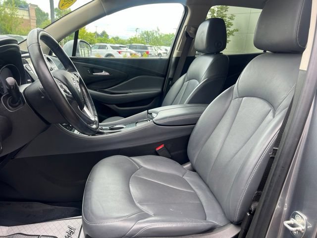 Used 2020 Buick Envision Essence FWD image 22