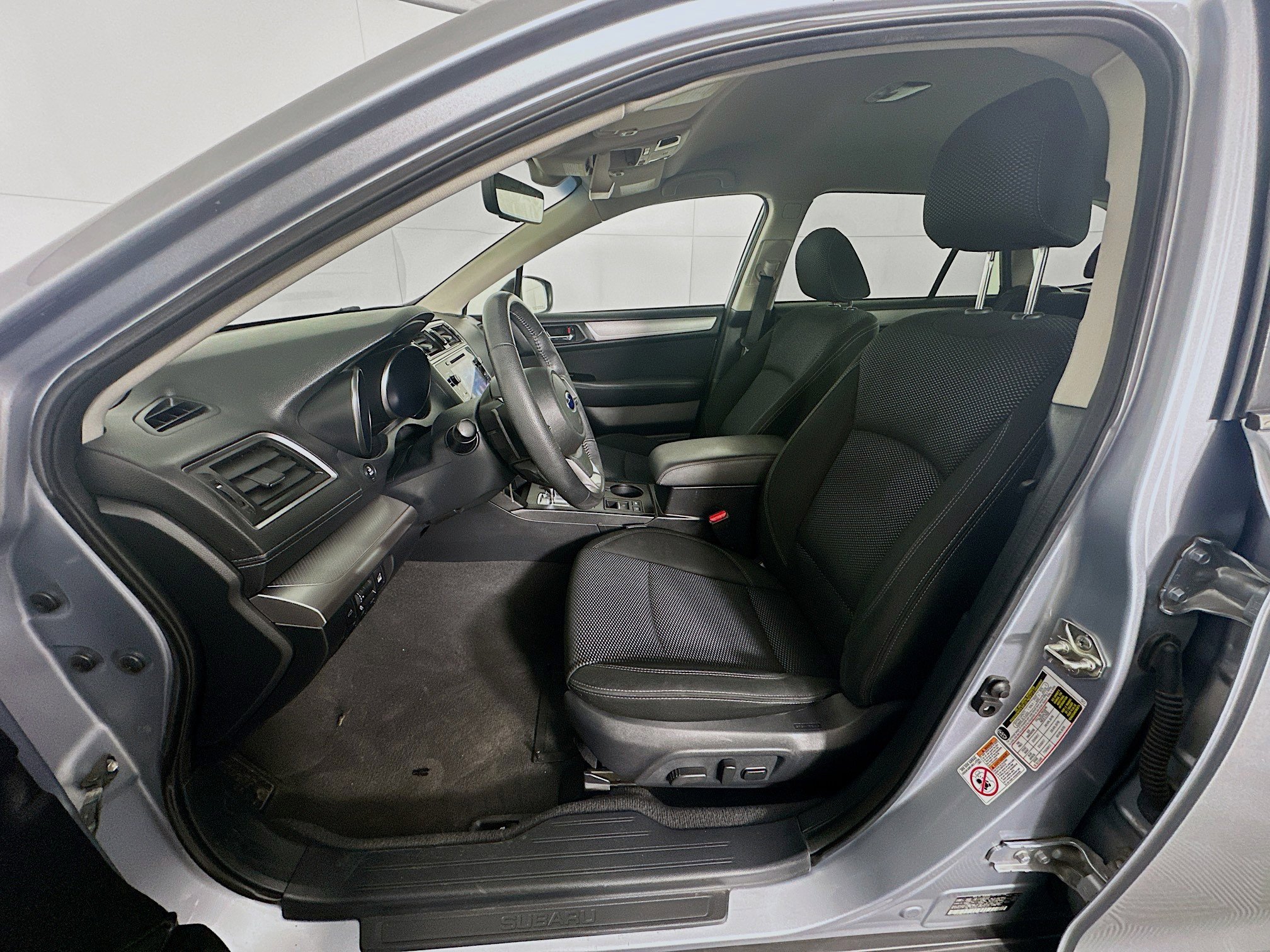 Used 2019 Subaru Outback 2.5i Premium image 13