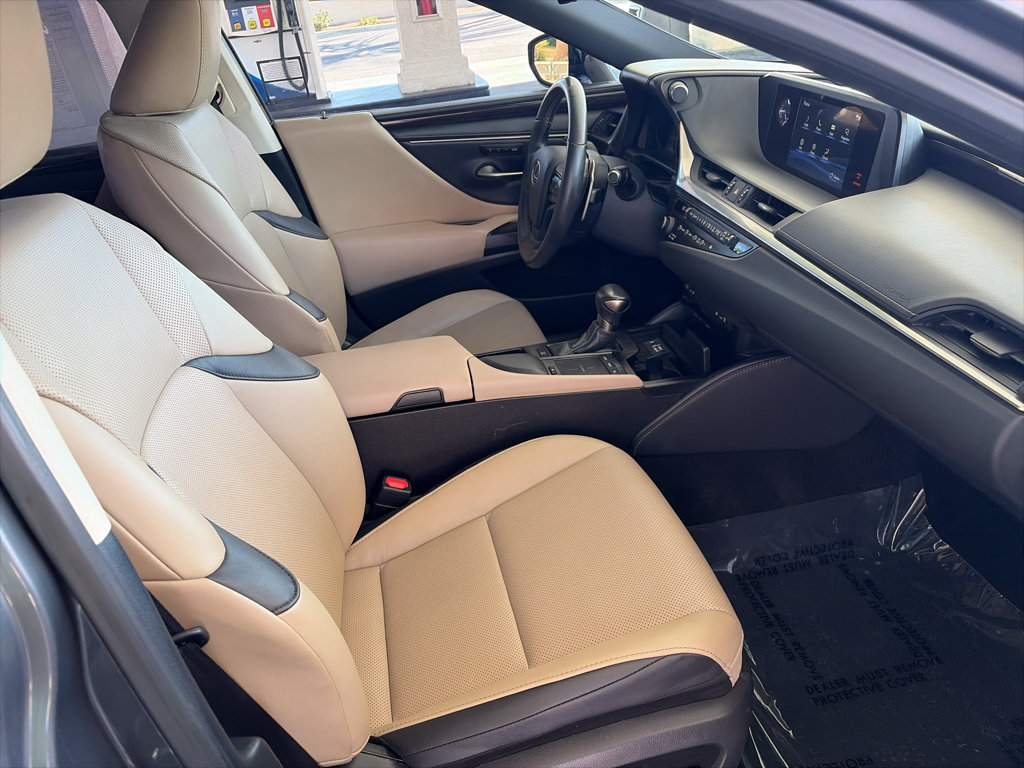 Used 2020 Lexus ES 350 w/ Premium Package FWD image 12
