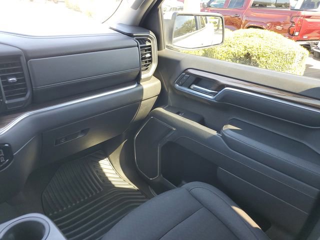 Used 2023 Chevrolet Silverado 1500 LT image 10