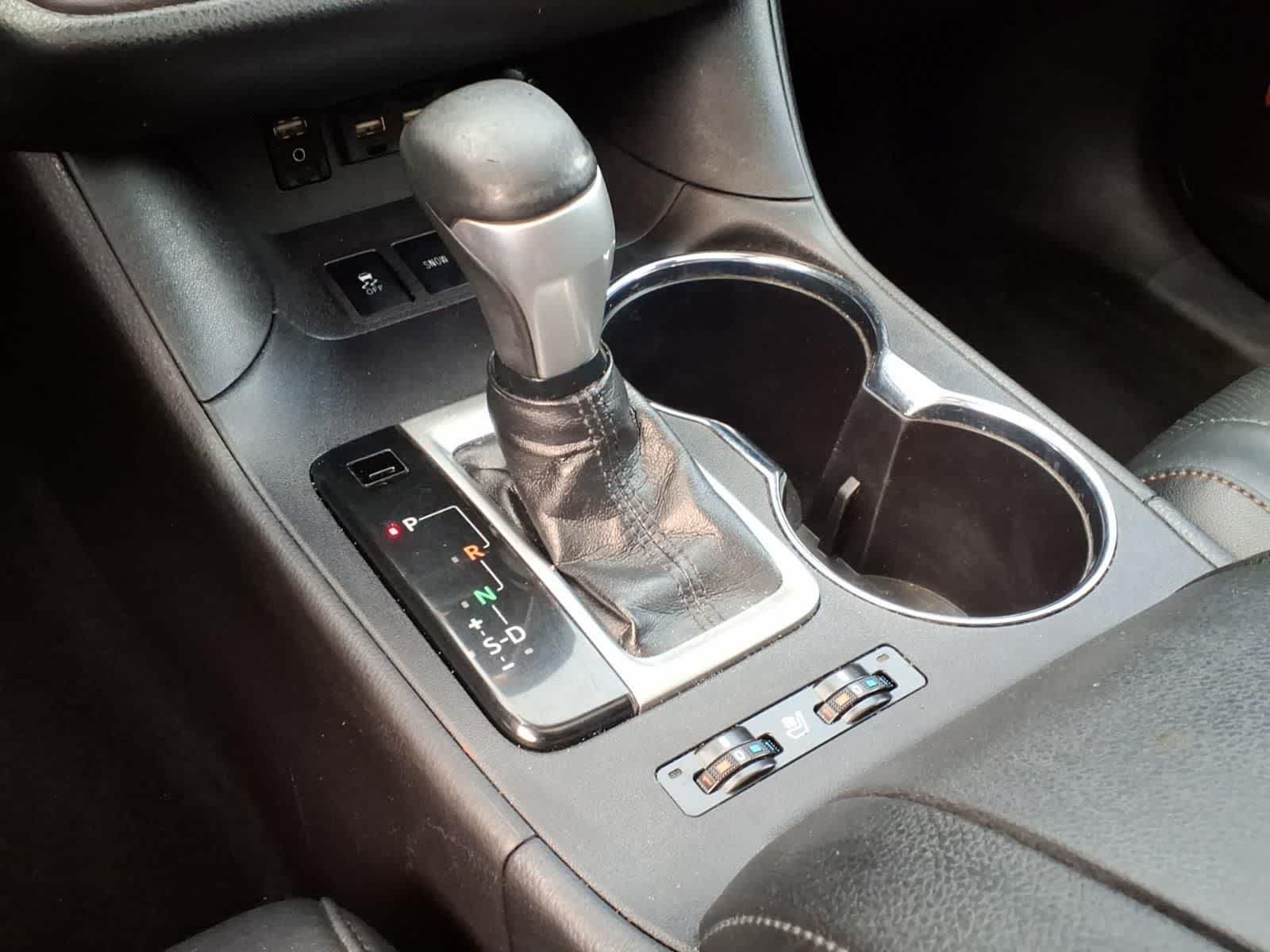 Used 2019 Toyota Highlander Limited FWD image 23