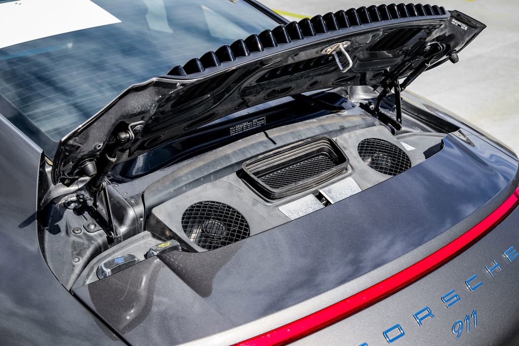 Used 2017 Porsche 911 Carrera 4S image 38
