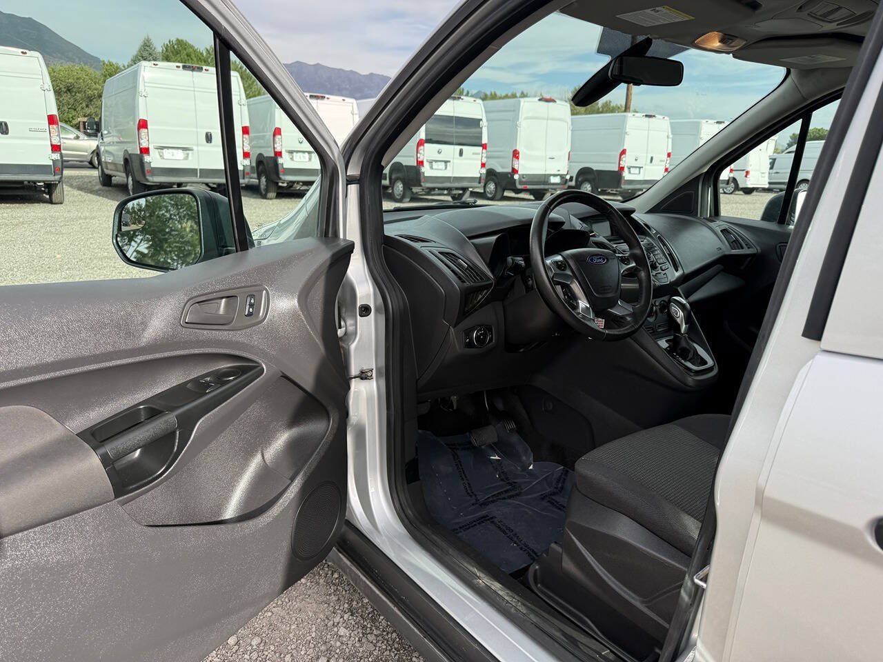 Used 2018 Ford Transit Connect XL FWD image 13