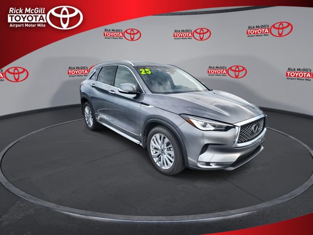 Used 2025 INFINITI QX50 Luxe AWD/4WD image 2