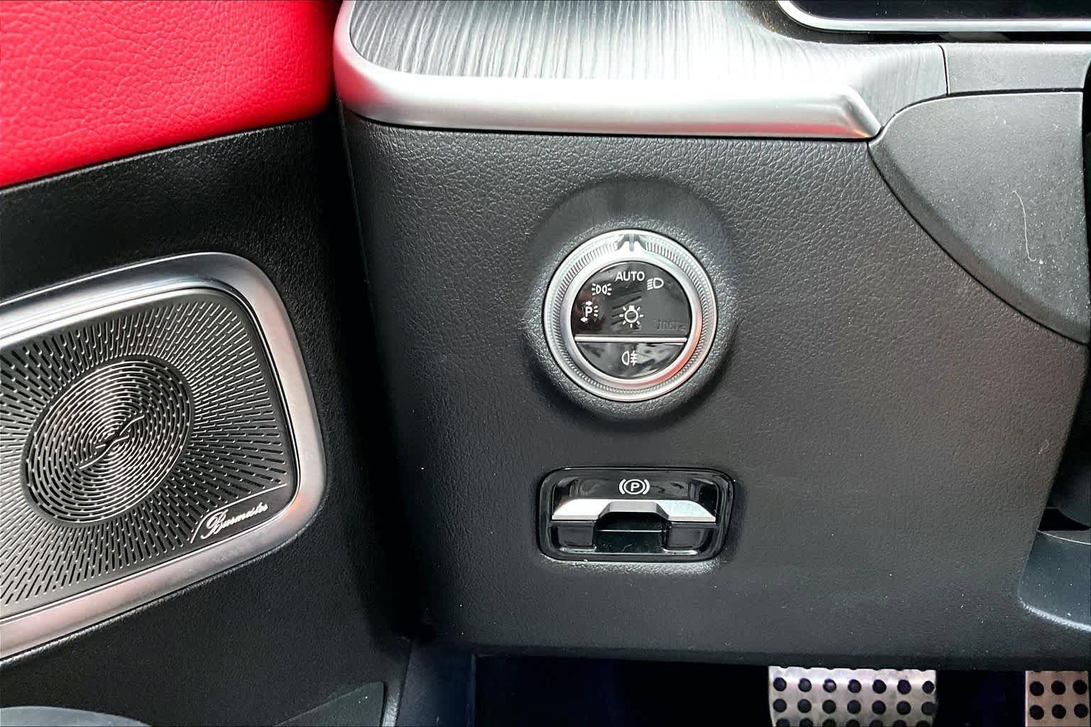 Certified 2023 Mercedes-Benz C 300 4MATIC Sedan image 36