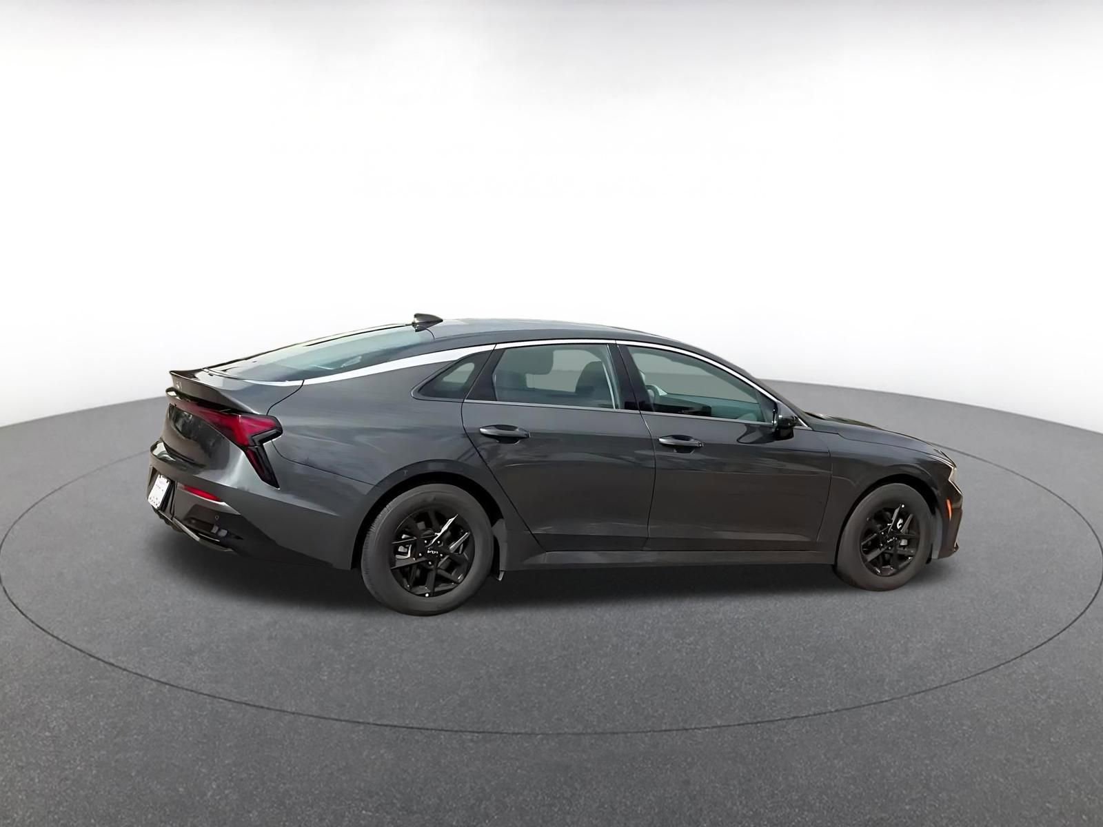 Used 2025 Kia K5 LXS image 15