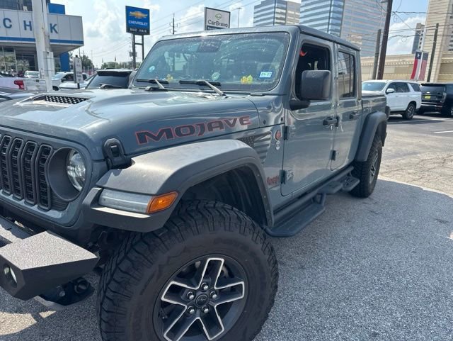 Used 2024 Jeep Gladiator Mojave w/ Safety Group AWD/4WD image 4