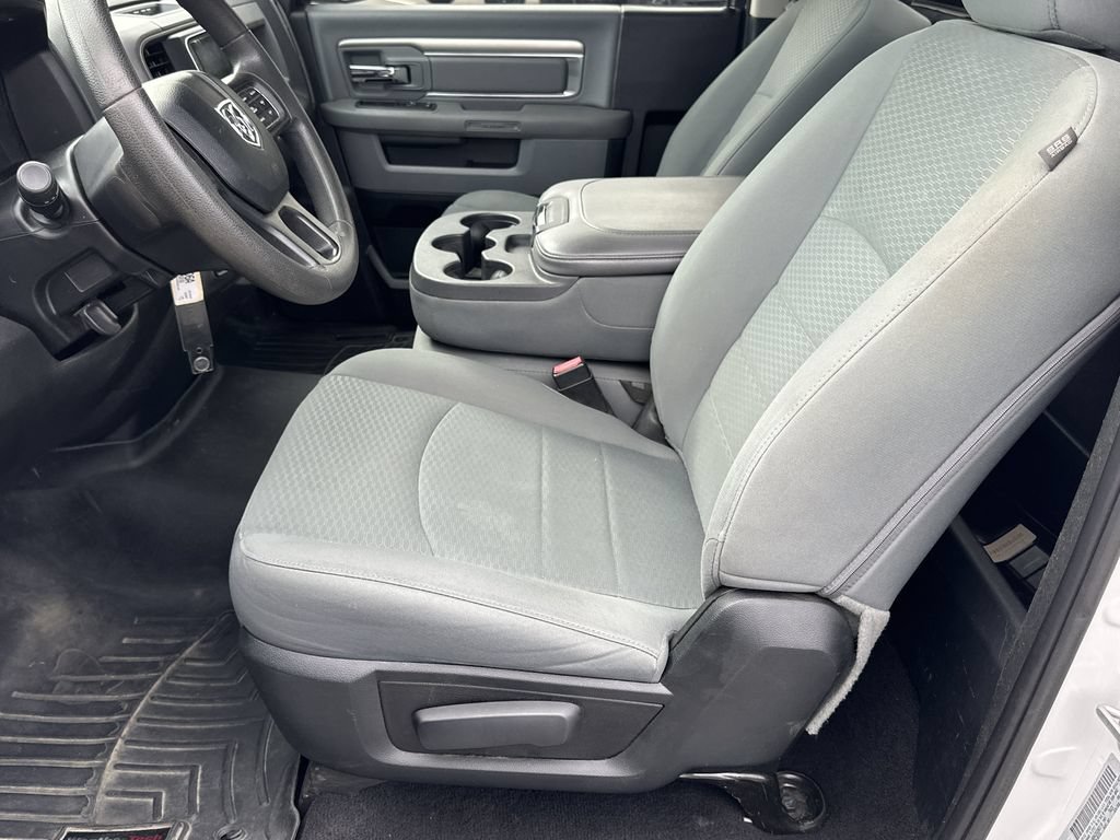 Certified 2019 RAM 1500 Express RWD image 11