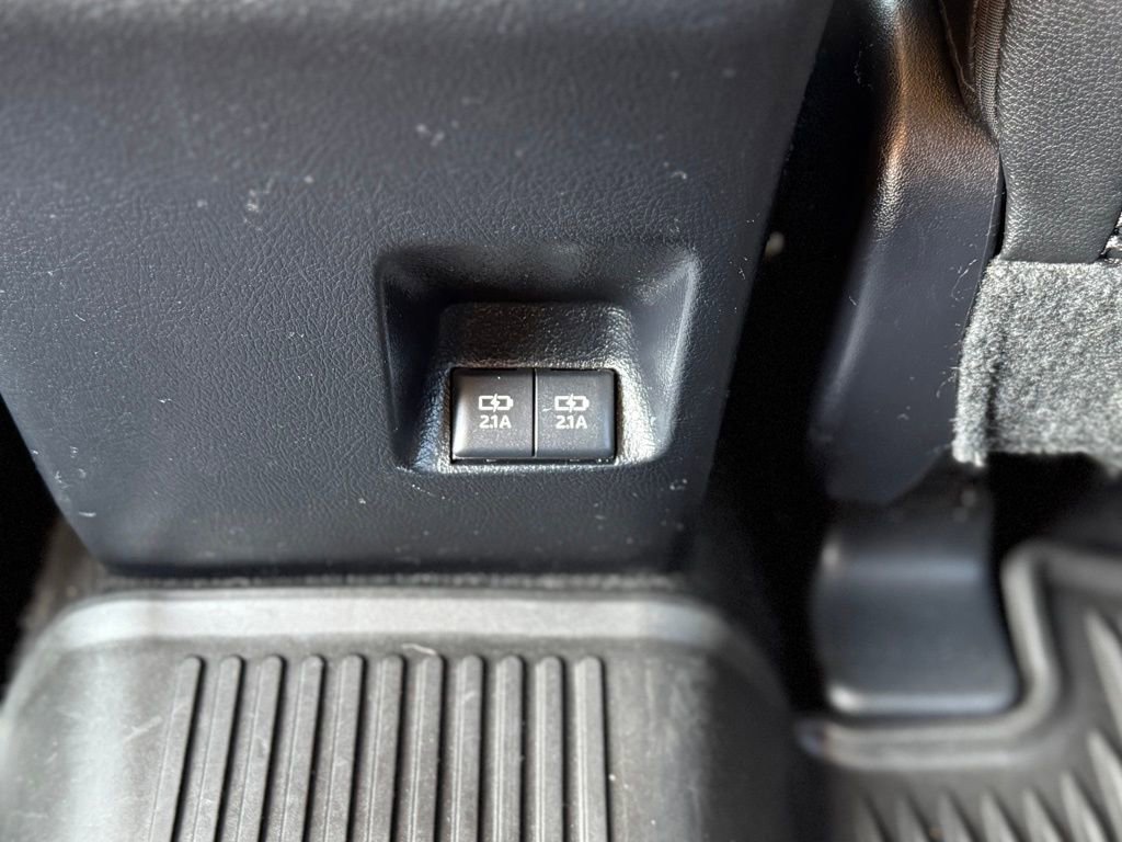 Used 2020 Toyota 4Runner Venture image 10