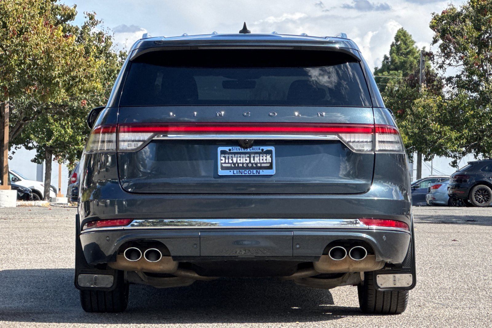 Used 2020 Lincoln Aviator Black Label Grand Touring w/ Class IV Trailer Tow Package image 5