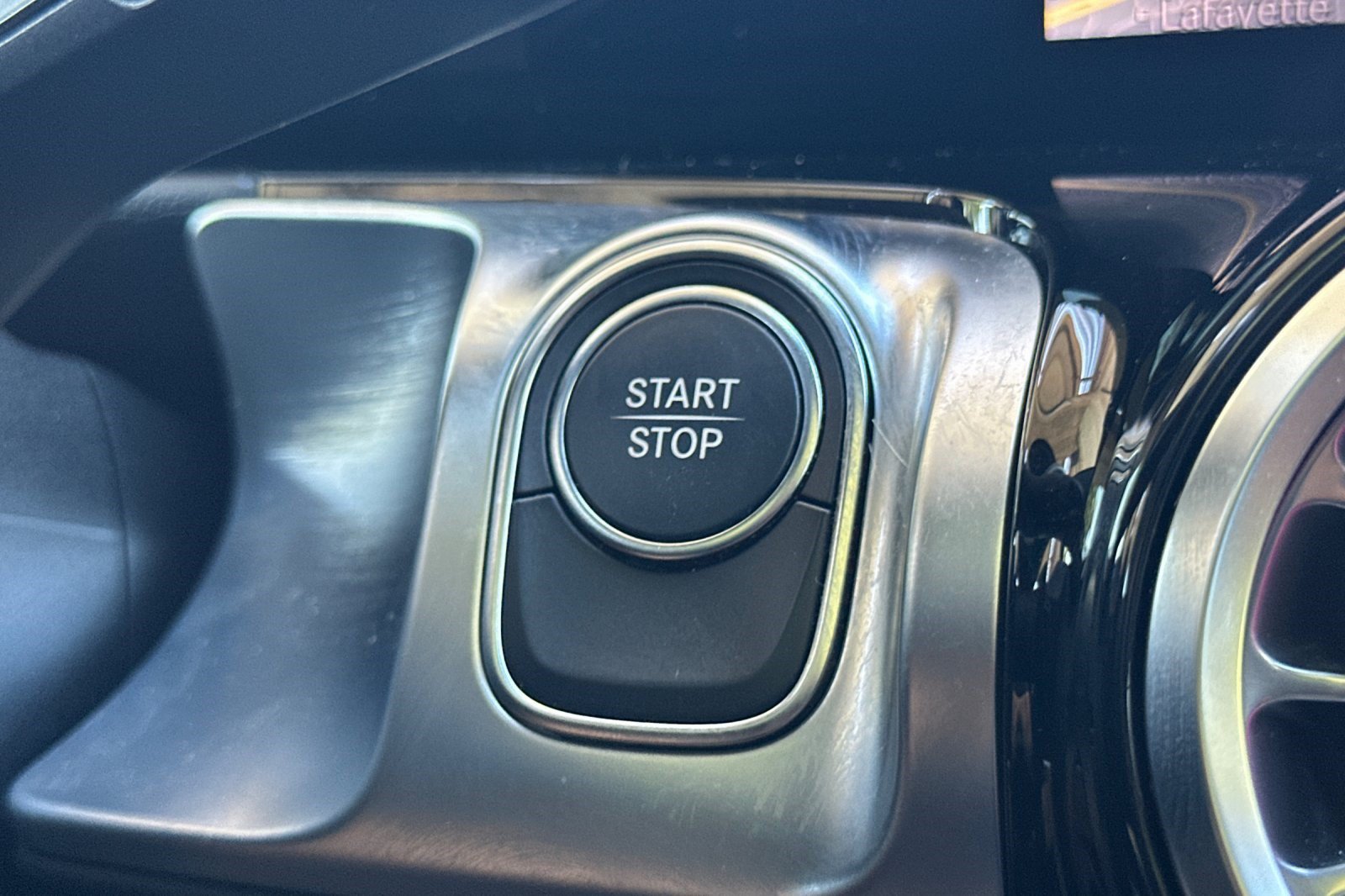 Certified 2023 Mercedes-Benz EQB 300 4MATIC image 17