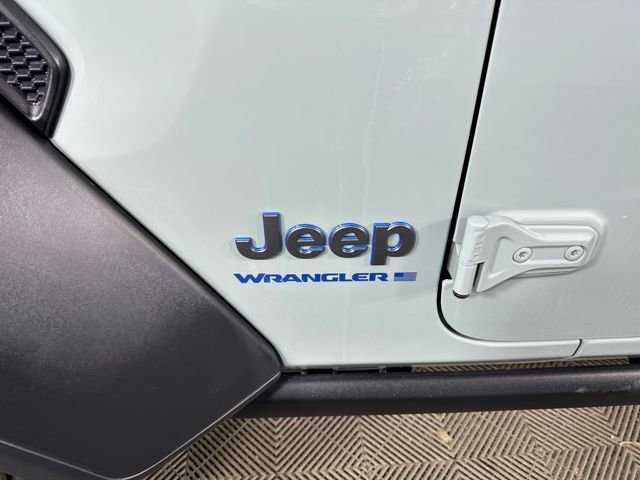 Used 2023 Jeep Wrangler Unlimited w/ Cold Weather Group image 10