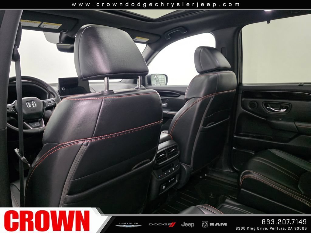 Used 2025 Honda Pilot TrailSport image 20