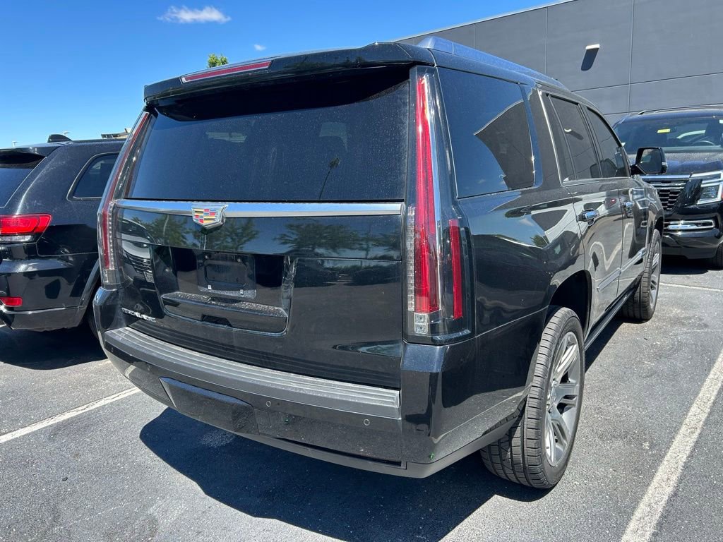 Used 2016 Cadillac Escalade Premium AWD/4WD image 3