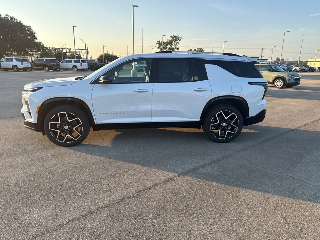 New 2026 Chevrolet Traverse High Country w/ LPO, Floor Liner Package image 4