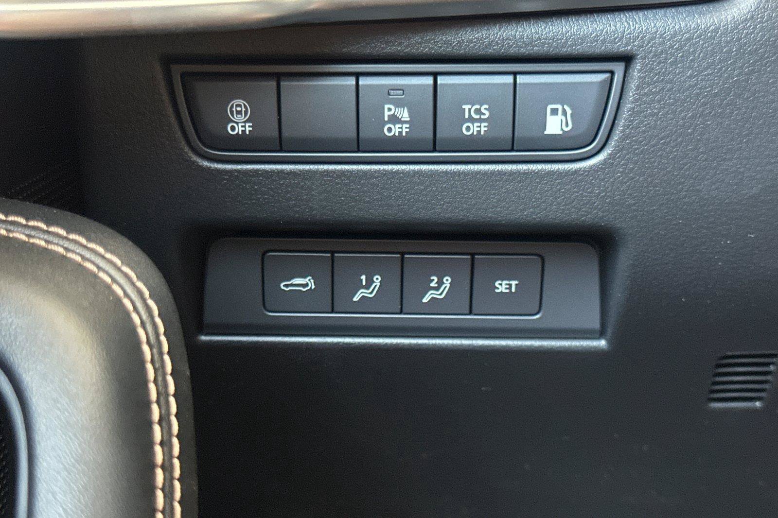 New 2025 MAZDA CX-90 Plug-In Hybrid w/Premium Sport AWD/4WD image 32