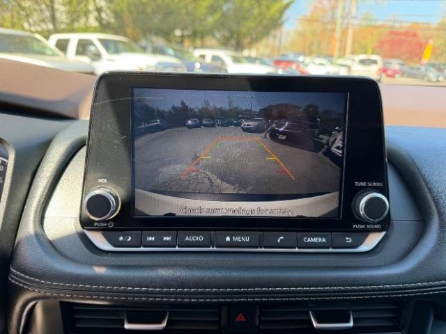 Used 2023 Nissan Rogue S image 30