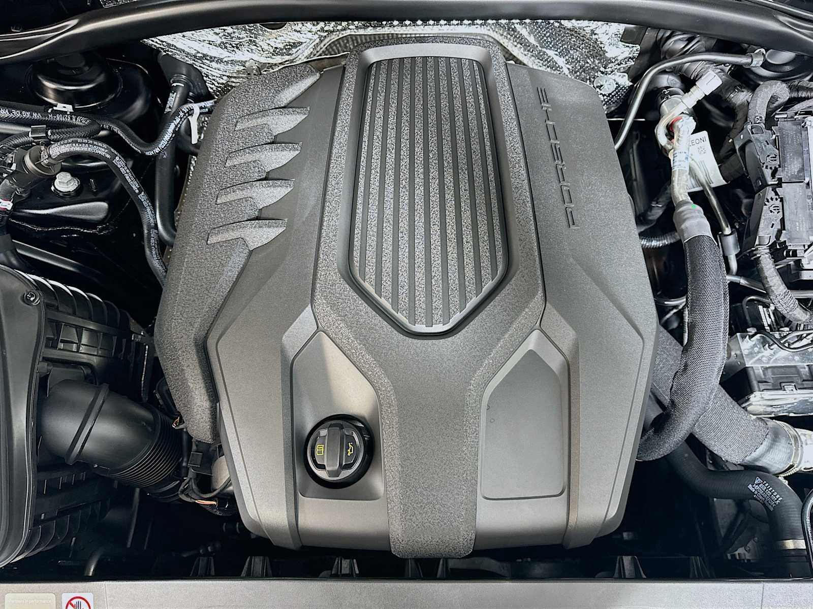 New 2026 Porsche Macan Turbo image 31