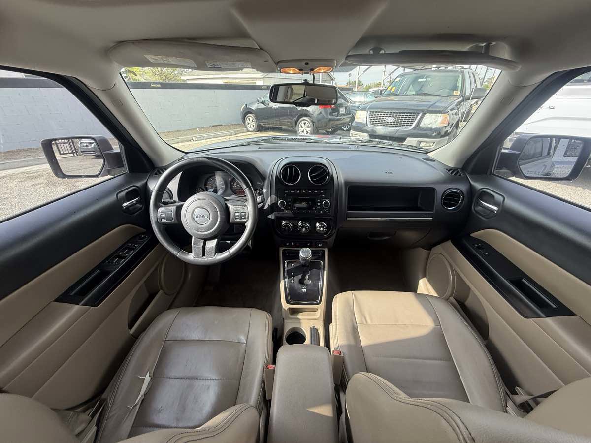 Used 2016 Jeep Patriot High Altitude image 37