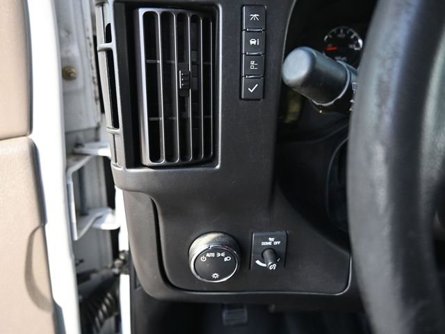 Used 2017 Chevrolet Express 3500 image 5