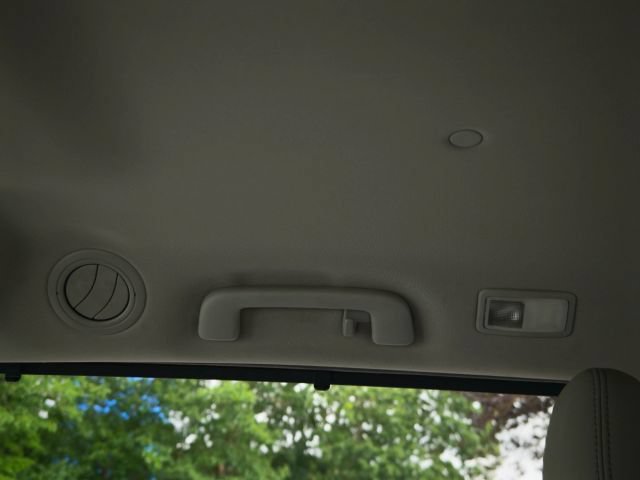 Used 2017 Toyota Sienna XLE w/ XLE Navigation Package FWD image 45
