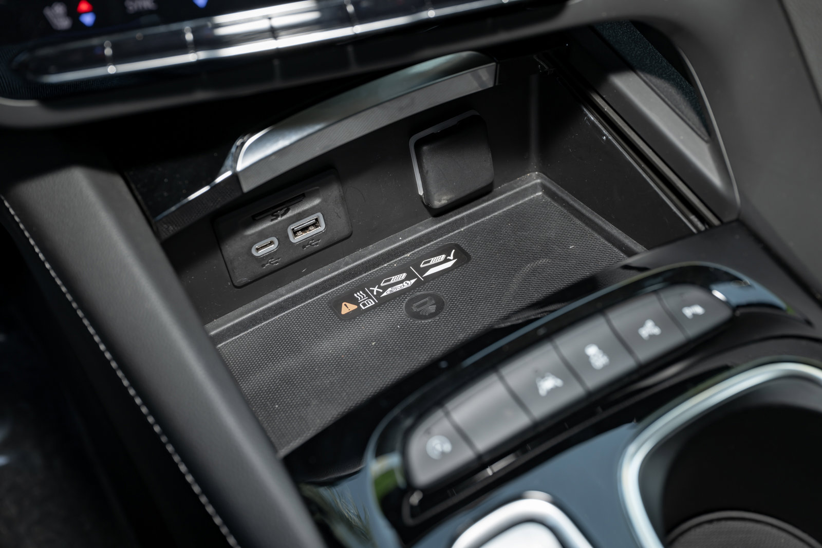 Used 2023 Buick Envision Avenir image 37