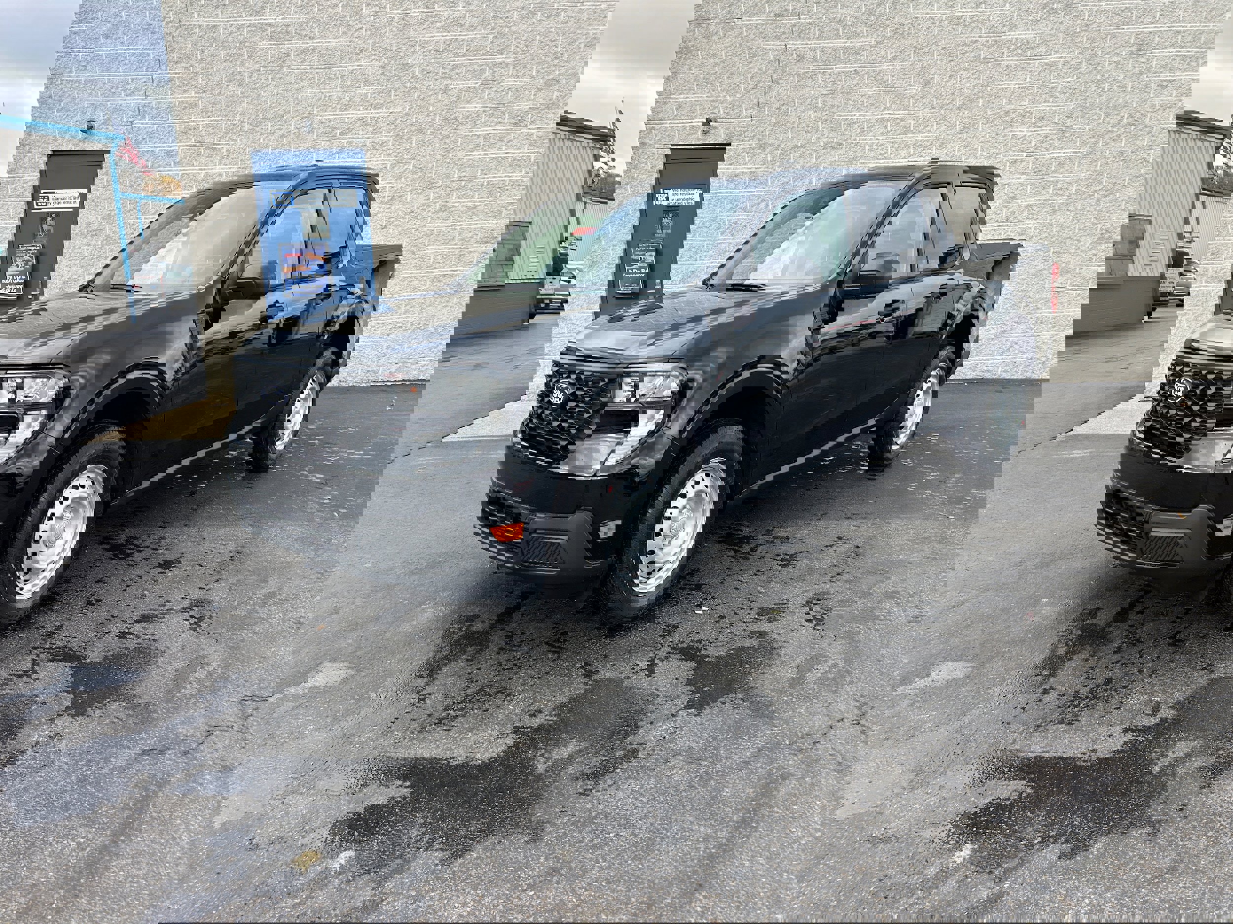 New 2025 Ford Maverick XL w/ Equipment Group 101A image 2