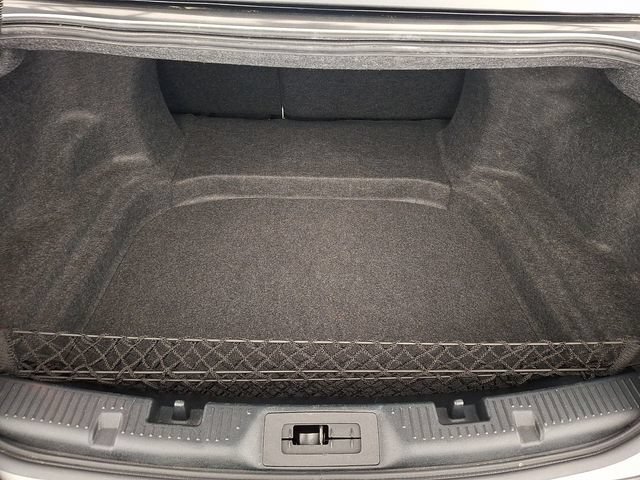 Used 2016 Ford Taurus Limited w/ Equipment Group 301A FWD image 35