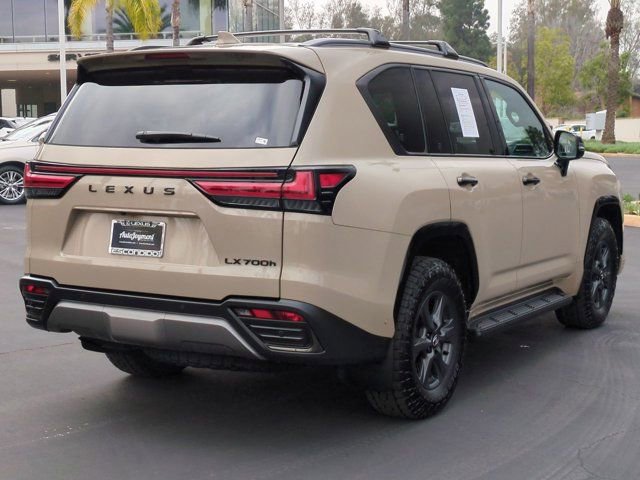 Used 2025 Lexus LX 700h Overtrail w/ Accessory Package (Z1) image 5