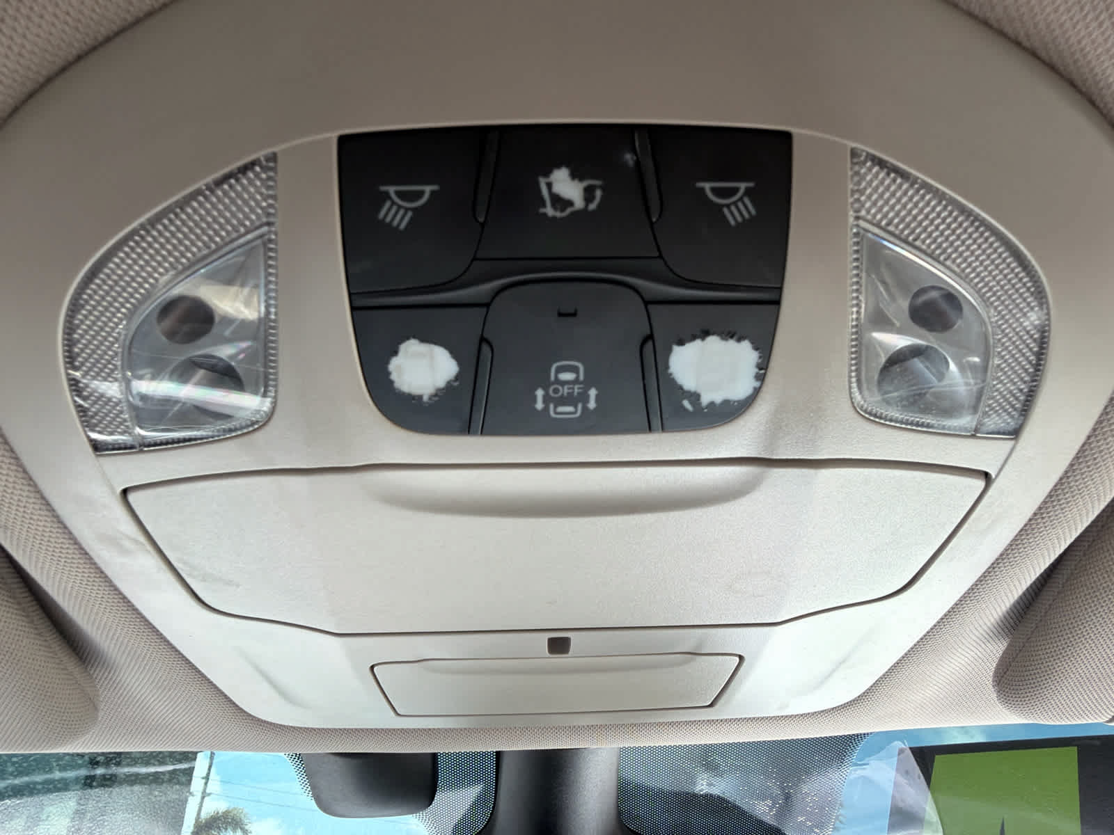 Used 2017 Chrysler Pacifica Limited FWD image 19