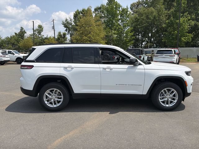 New 2026 Jeep Grand Cherokee Laredo RWD image 12