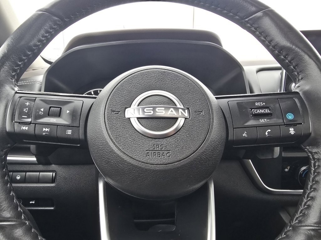 Used 2023 Nissan Rogue SV w/ SV Premium B Package image 28