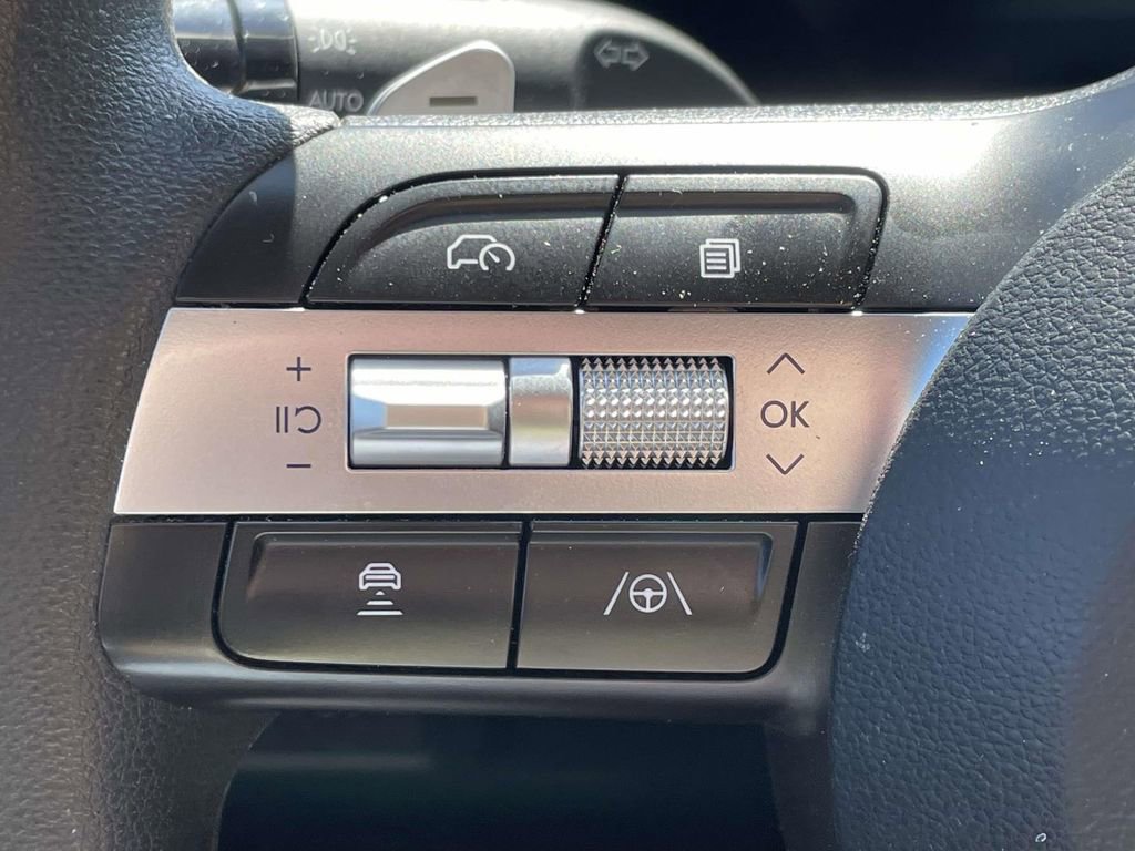 Certified 2025 Hyundai Sonata SEL FWD image 19