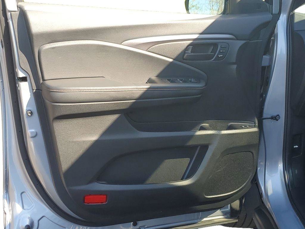 Used 2023 Honda Passport TrailSport image 11