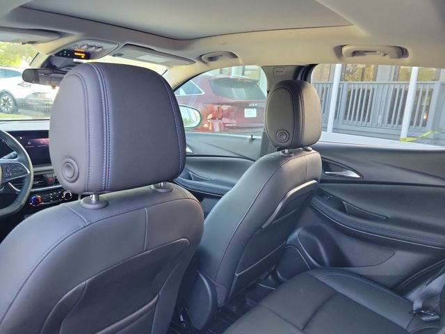 Used 2025 Buick Encore GX Sport Touring w/ Experience Buick Package image 28