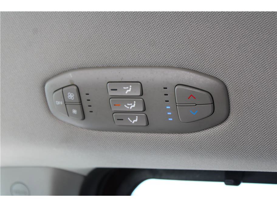 Used 2017 Kia Sedona LX w/ LX Essentials Premium Package FWD image 28