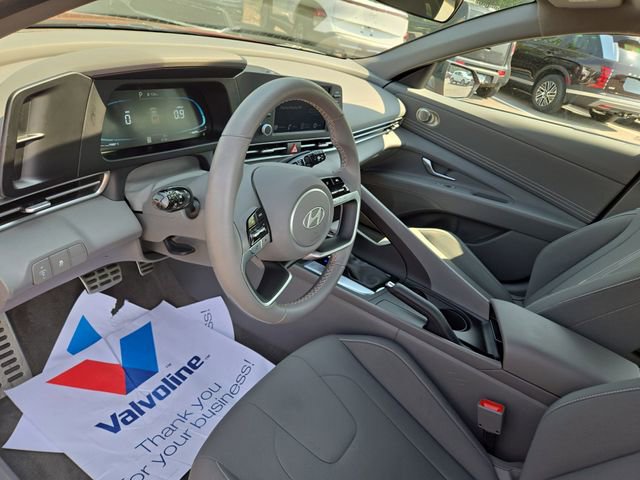 Certified 2025 Hyundai Elantra Sport FWD image 25