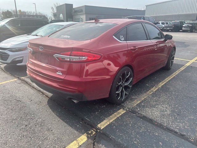 Used 2020 Ford Fusion SE FWD image 4