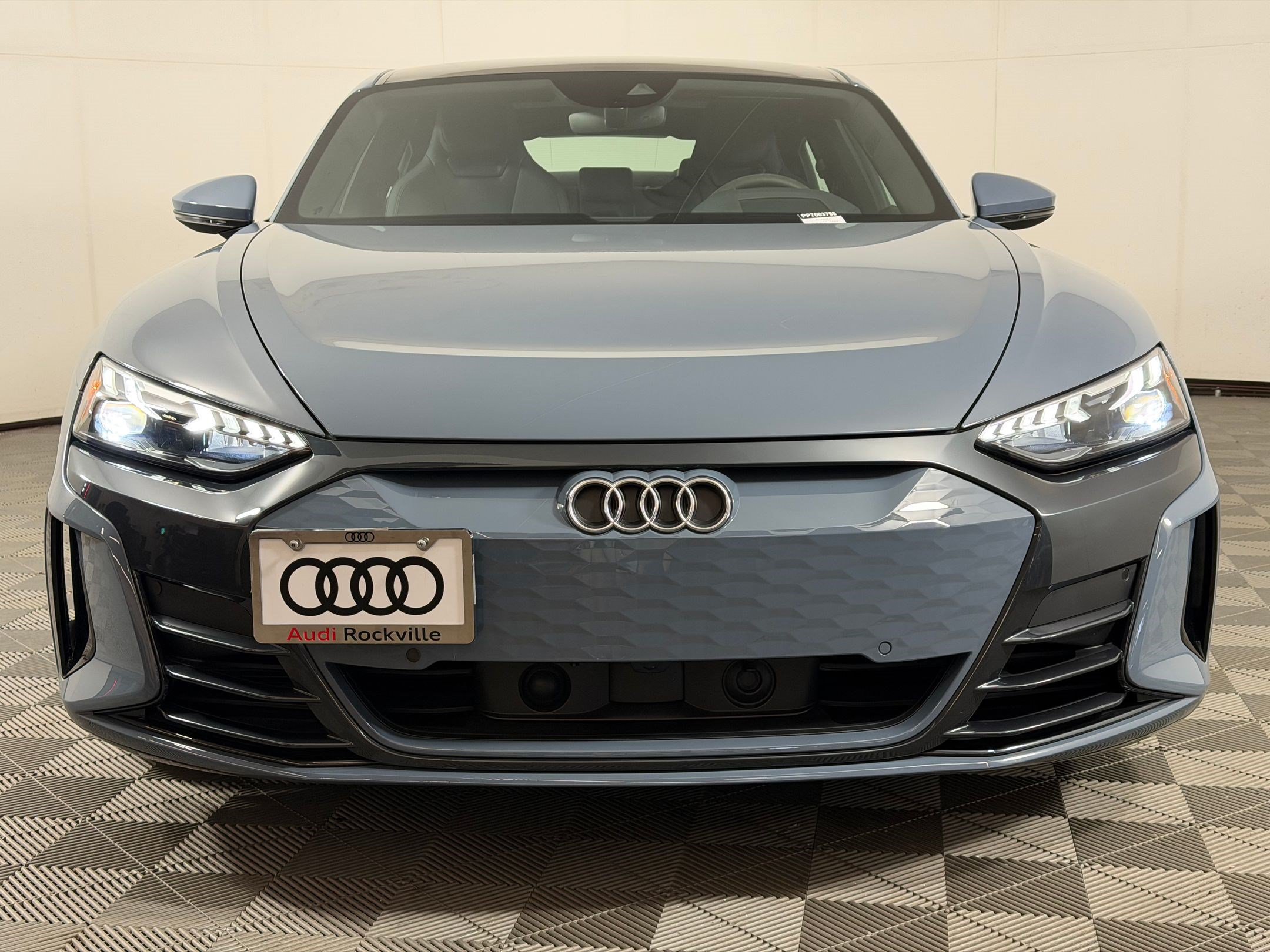Used 2023 Audi e-tron GT Premium Plus AWD/4WD image 6
