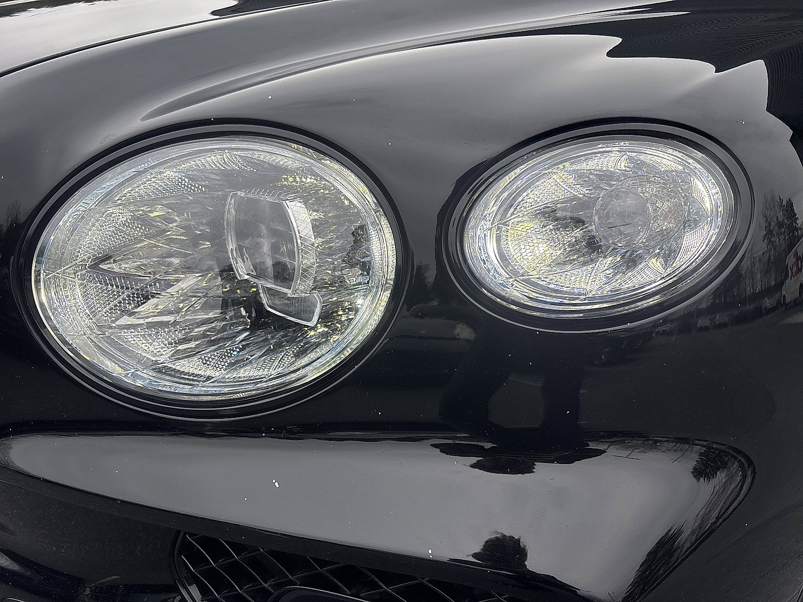 Used 2022 Bentley Bentayga image 24