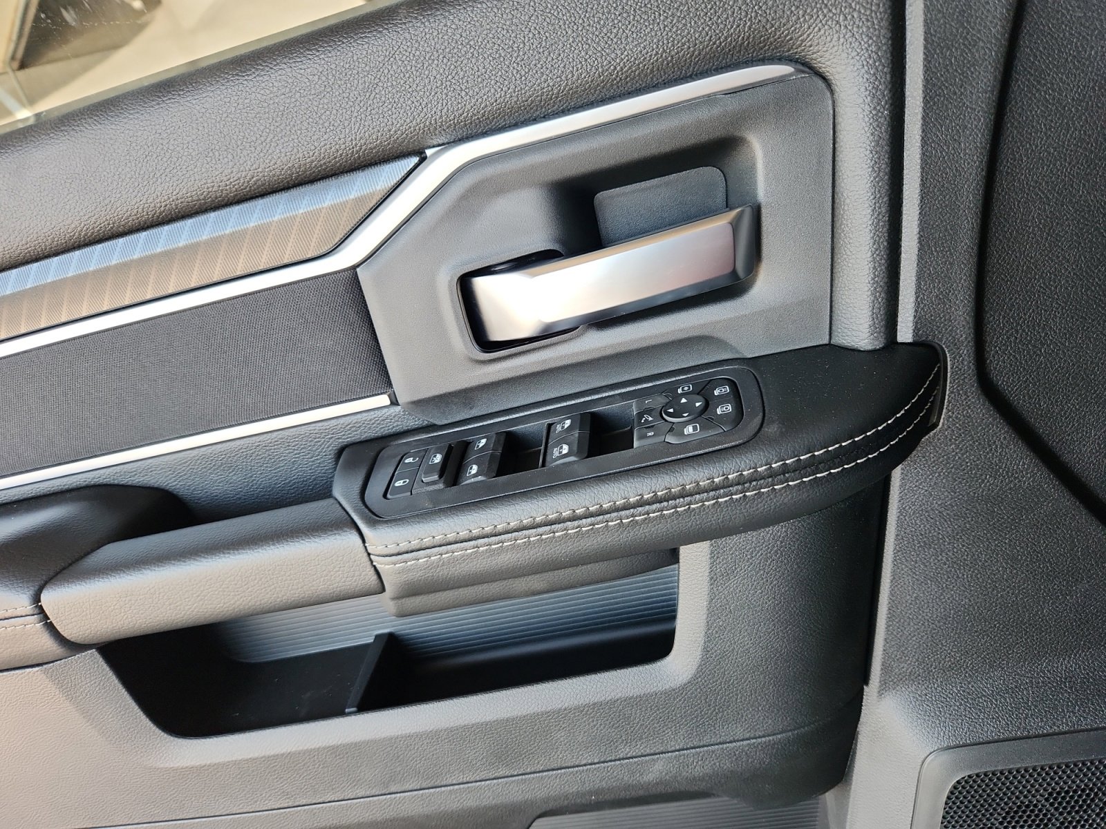 New 2025 RAM 2500 Big Horn image 16